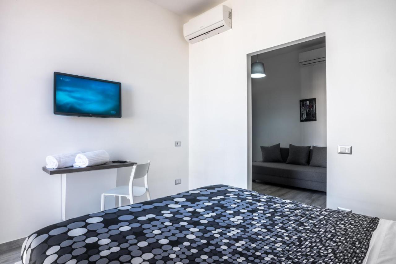 Solarium Al Duomo Rooms By Wonderful Italy Neapol Zewnętrze zdjęcie